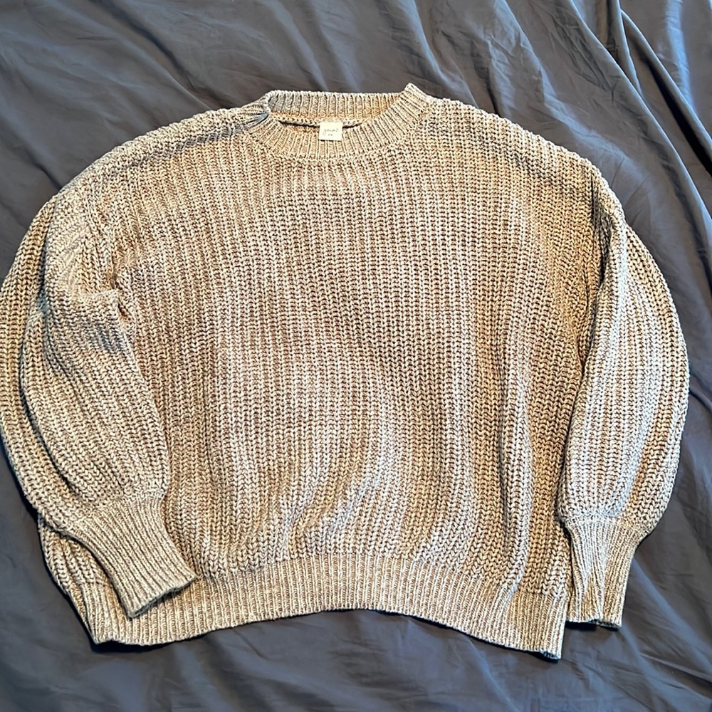 Goumi womens s/m sweater